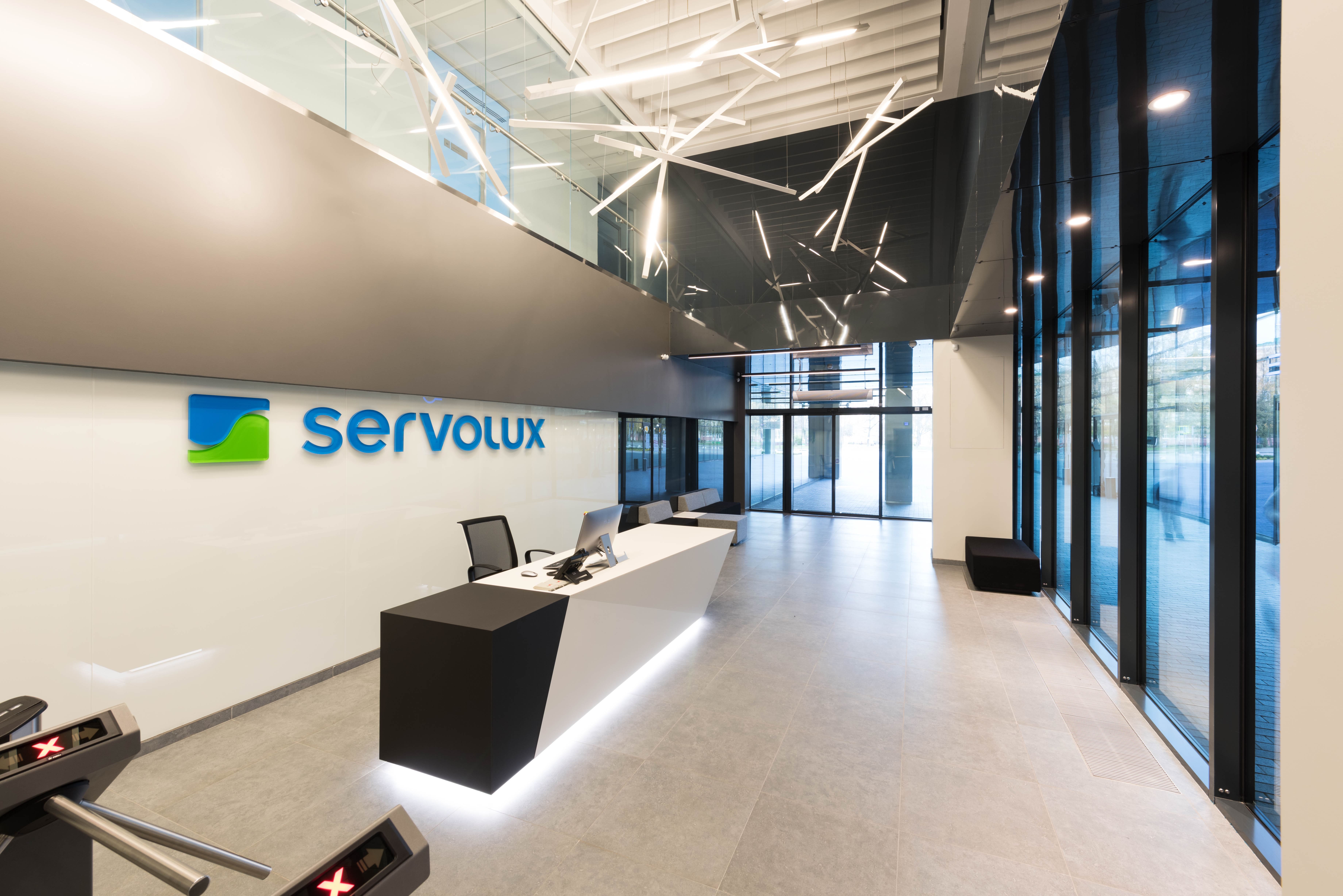 Servolux – Контакты